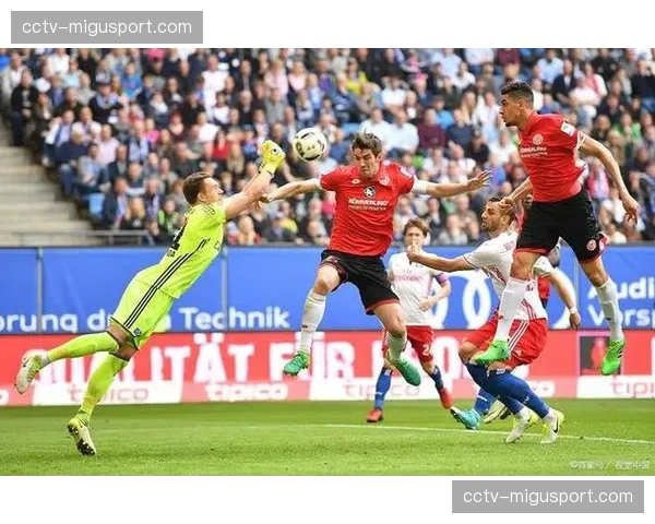 战术复盘：看达姆施塔特如何用五后卫阵型逼平门兴